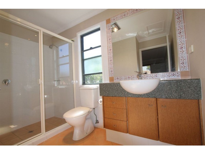 103/20 Fairway Drive, Clear Island Waters QLD 4226