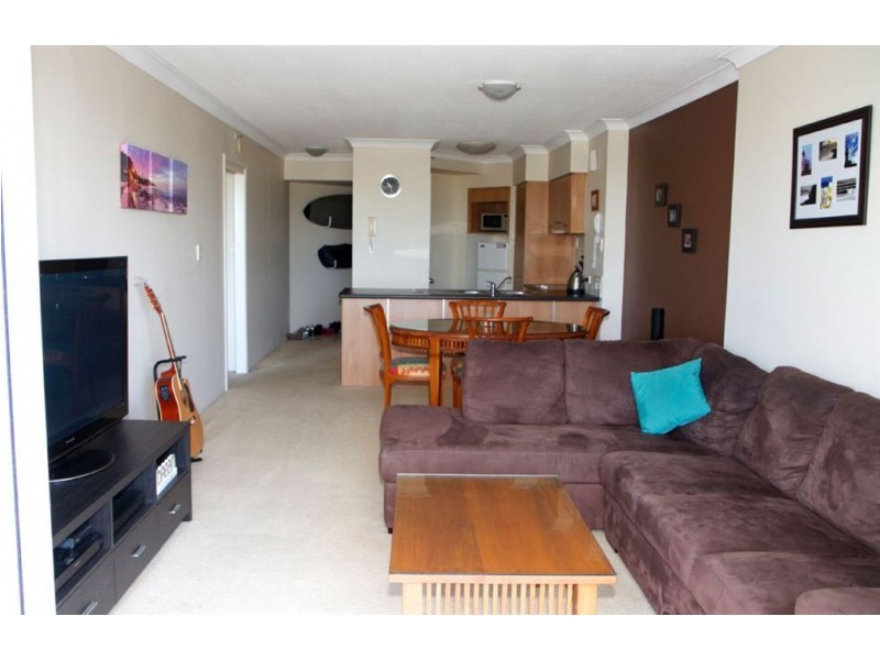 2037/2623 Gold Coast Highway, Broadbeach QLD 4218