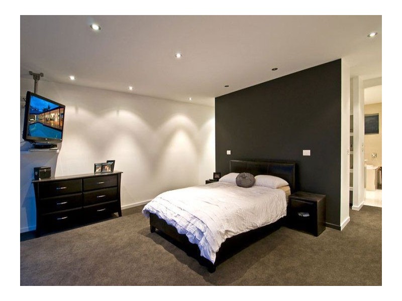 5 Goolagong Court, Broadbeach Waters QLD 4218