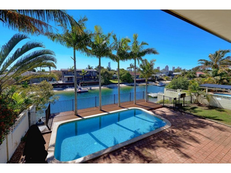 13 Poinciana Boulevard, Broadbeach Waters QLD 4218
