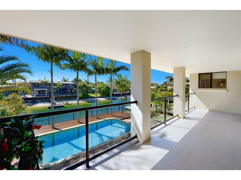 13 Poinciana Boulevard, Broadbeach Waters QLD 4218