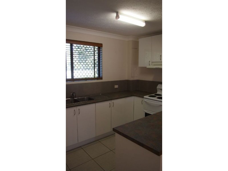 2/40 Oceanic Drive, Mermaid Waters QLD 4218