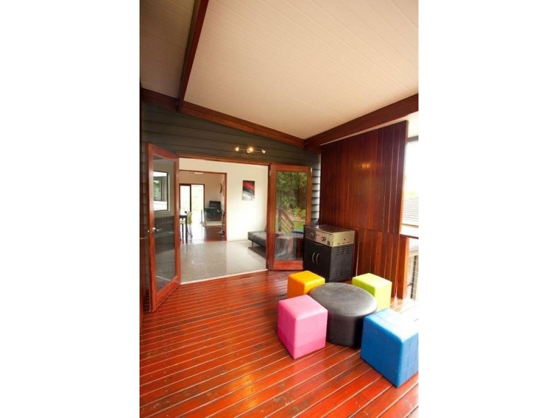 19 Winani Drive, Ashmore QLD 4214