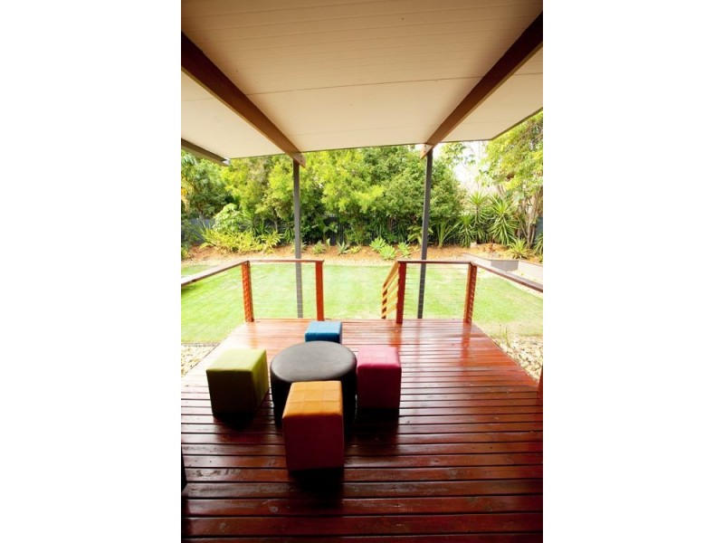 19 Winani Drive, Ashmore QLD 4214