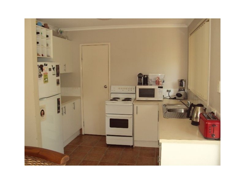 11 Nundah Avenue, Miami QLD 4220