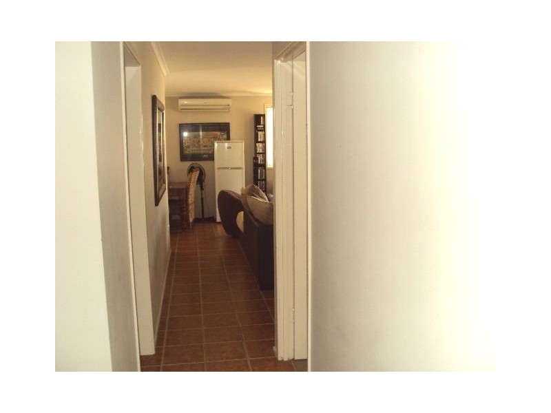 11 Nundah Avenue, Miami QLD 4220