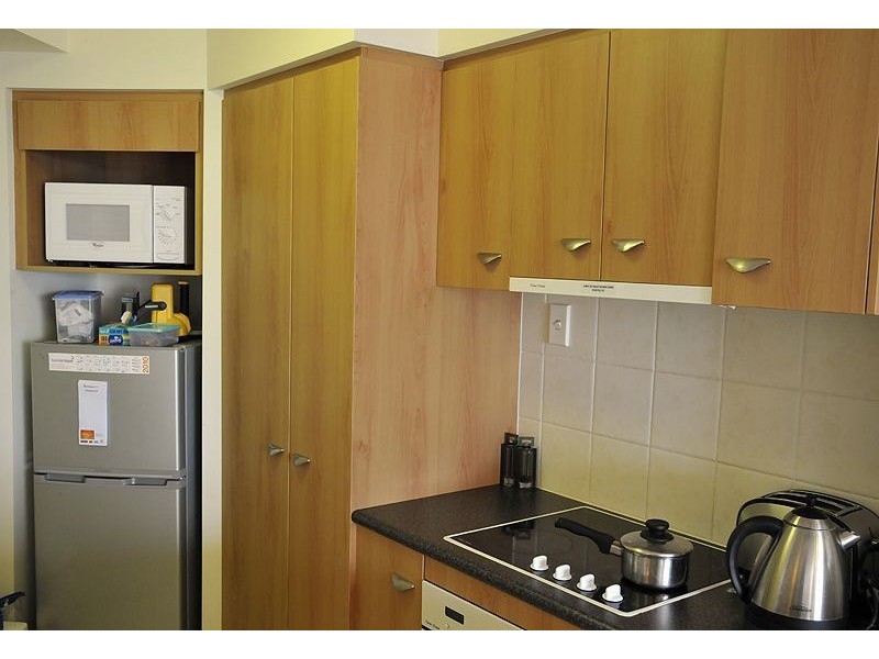 2055/2623 Gold Coast Highway, Broadbeach QLD 4218