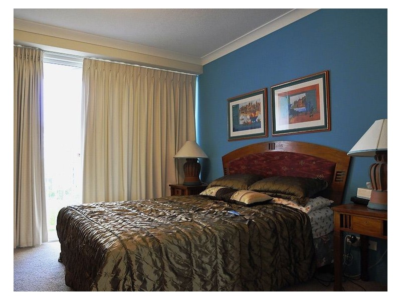 2055/2623 Gold Coast Highway, Broadbeach QLD 4218