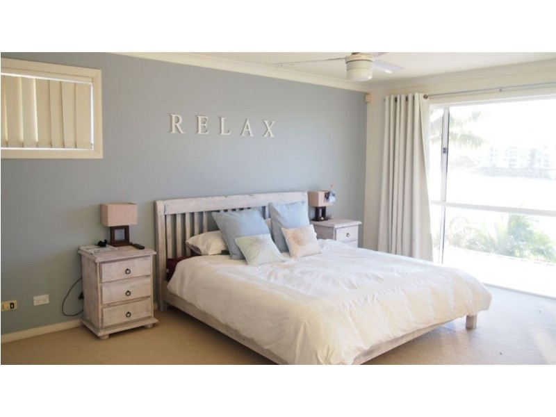 11 Washington Court, Varsity Lakes QLD 4227