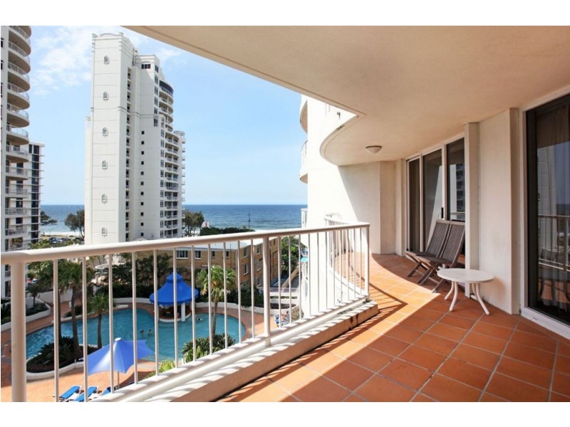 25/7 Elkhorn Avenue, Surfers Paradise QLD 4217