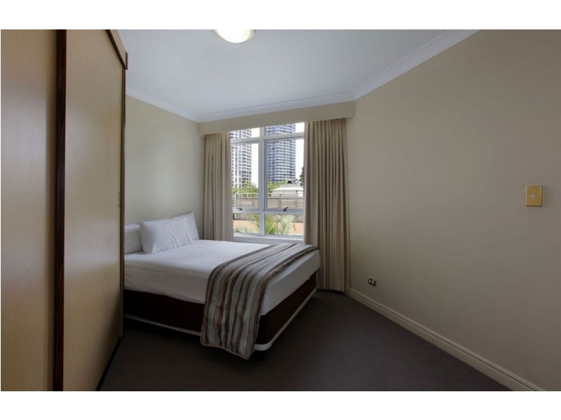 25/7 Elkhorn Avenue, Surfers Paradise QLD 4217