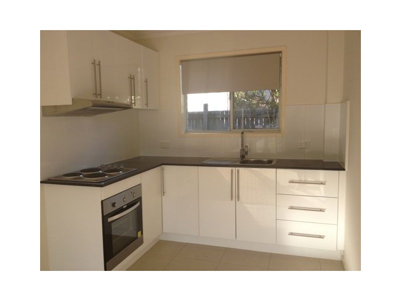 2/2423 Gold Coast Highway, Mermaid Beach QLD 4218