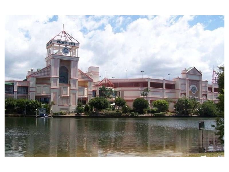 2/2423 Gold Coast Highway, Mermaid Beach QLD 4218