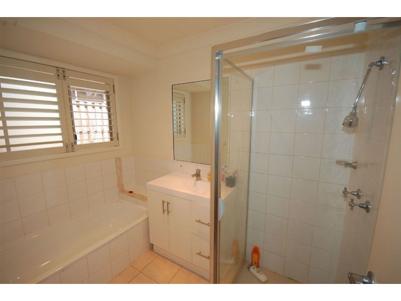 309 Central Street, Arundel QLD 4214