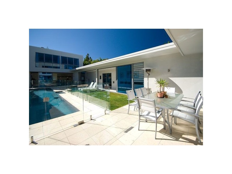 23 Freyburg Street, Sorrento QLD 4217