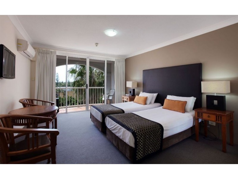 1042/2623 Gold Coast Highway, Broadbeach QLD 4218