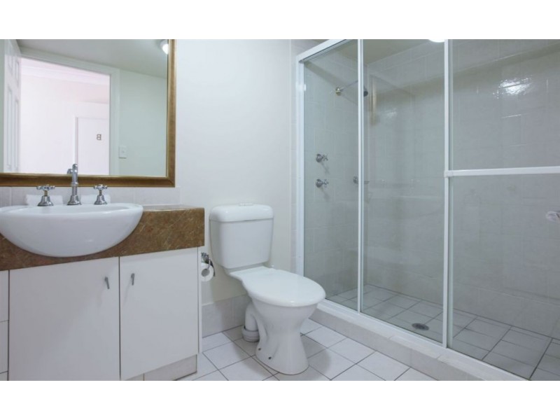 1042/2623 Gold Coast Highway, Broadbeach QLD 4218