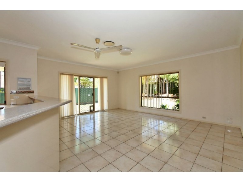 7 Strathmore Court, Robina QLD 4226