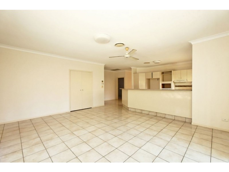 7 Strathmore Court, Robina QLD 4226