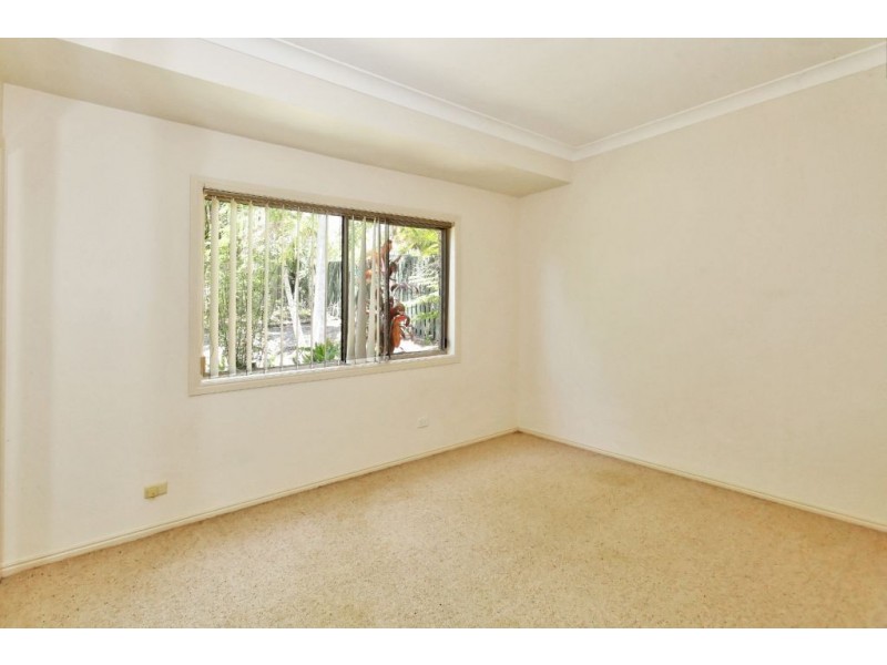 7 Strathmore Court, Robina QLD 4226