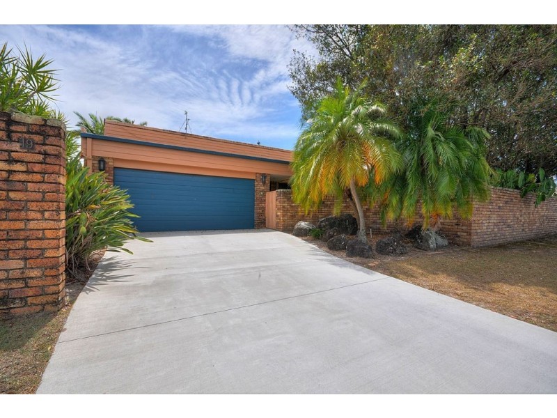 19 McCleary Street, Sorrento QLD 4217