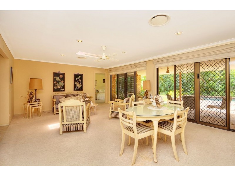 19 McCleary Street, Sorrento QLD 4217