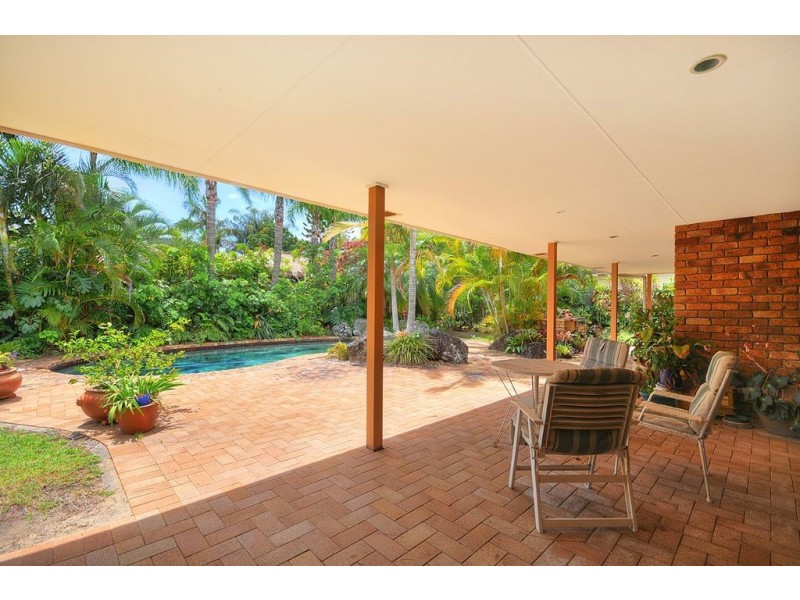 19 McCleary Street, Sorrento QLD 4217