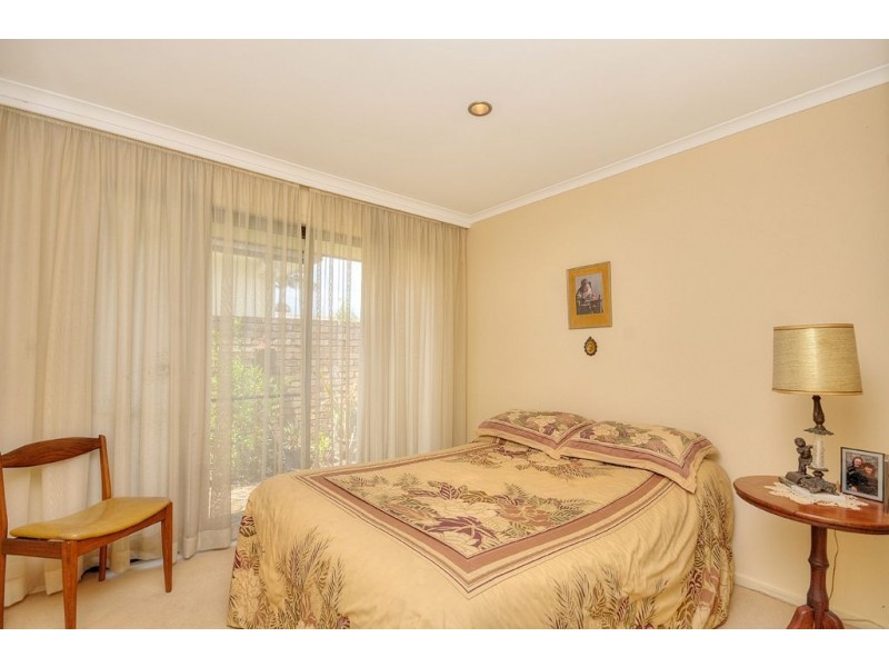 19 McCleary Street, Sorrento QLD 4217