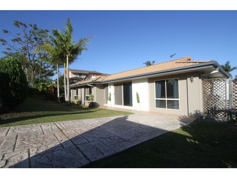 5 Allied Drive, Arundel QLD 4214