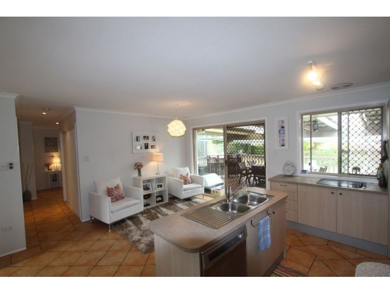 5 Allied Drive, Arundel QLD 4214