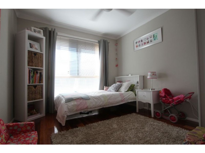 5 Allied Drive, Arundel QLD 4214