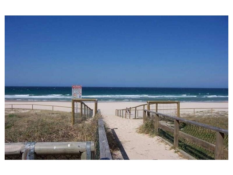 4/2423 Gold Coast Hwy, Mermaid Beach QLD 4218