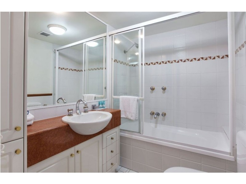 2911/24 Queensland Avenue, Broadbeach QLD 4218