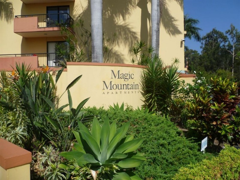 28B/1 Great Hall Drive, Miami QLD 4220