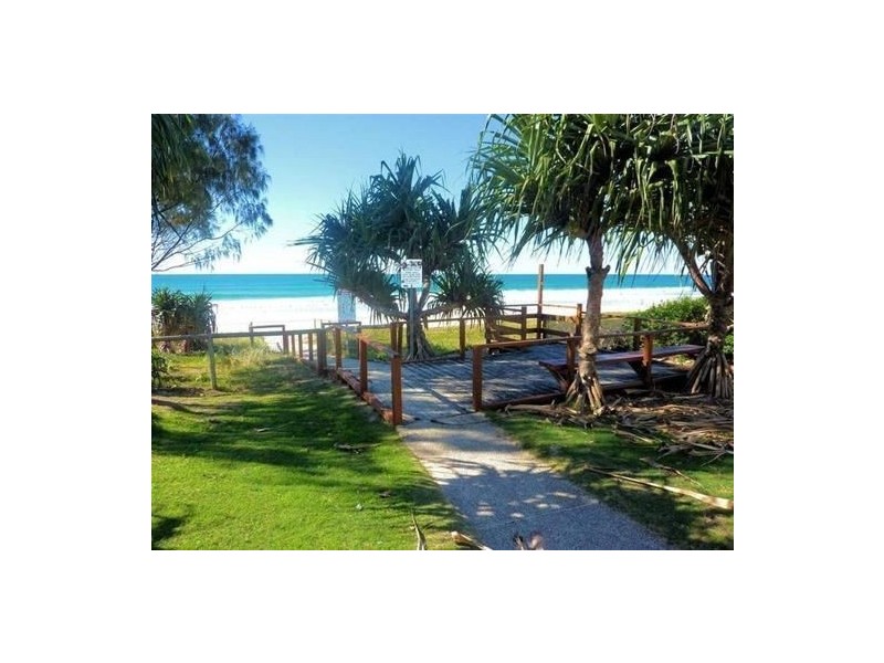 5/3 Rope Court, Mermaid Waters QLD 4218