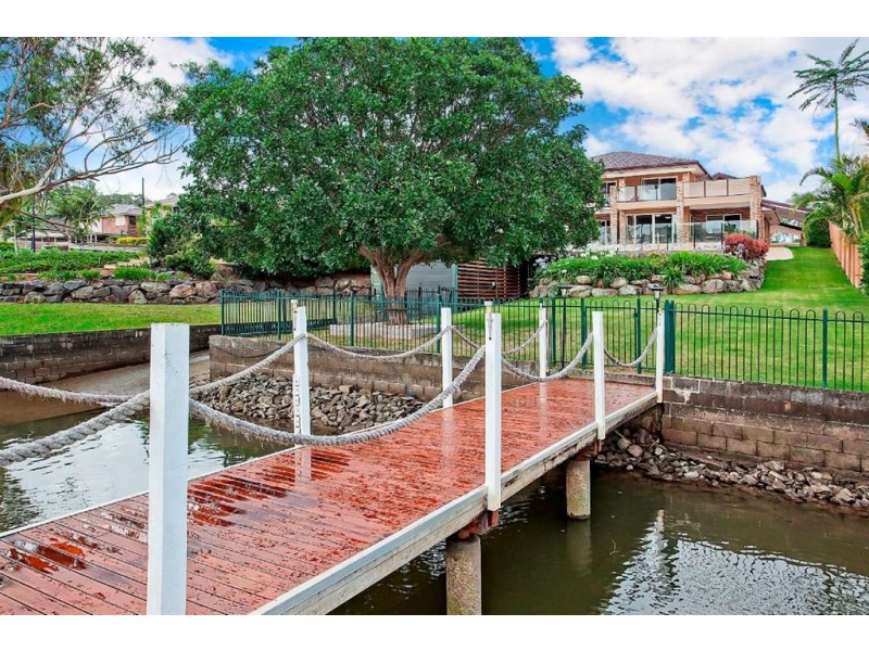 3 Riverbank Court, Ashmore QLD 4214