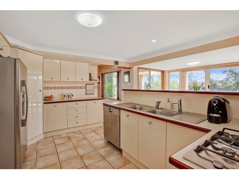 3 Riverbank Court, Ashmore QLD 4214