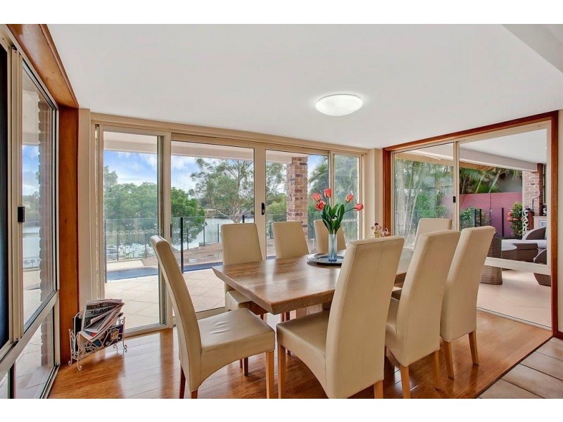 3 Riverbank Court, Ashmore QLD 4214