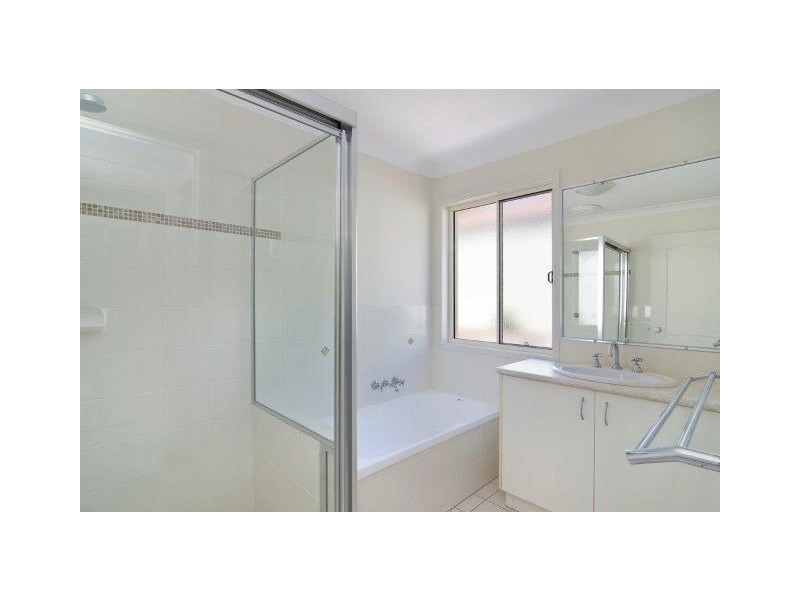 101 Tiger Drive, Arundel QLD 4214