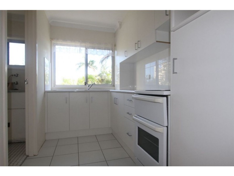 11/189 Surf Parade, Broadbeach QLD 4218