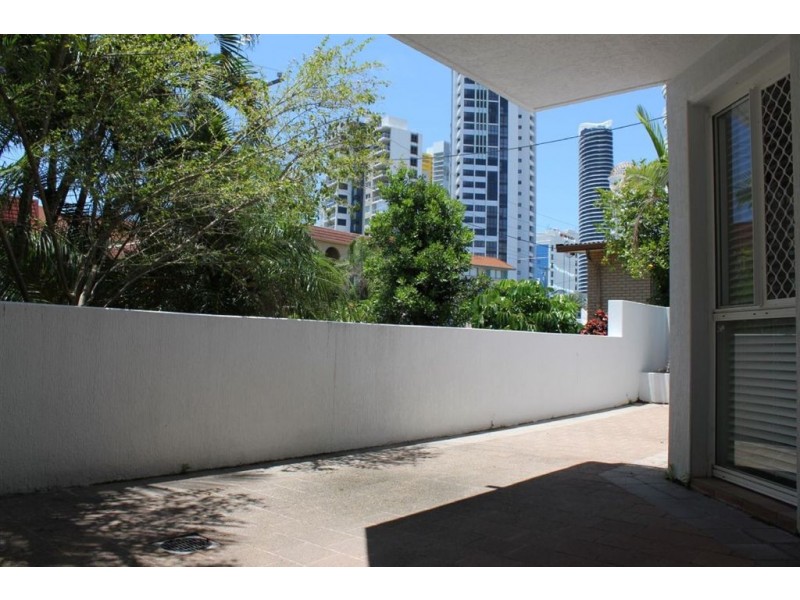 1/10 Jubilee Avenue, Broadbeach QLD 4218