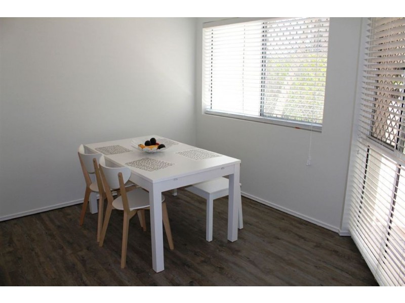 1/10 Jubilee Avenue, Broadbeach QLD 4218