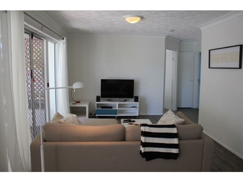 1/10 Jubilee Avenue, Broadbeach QLD 4218