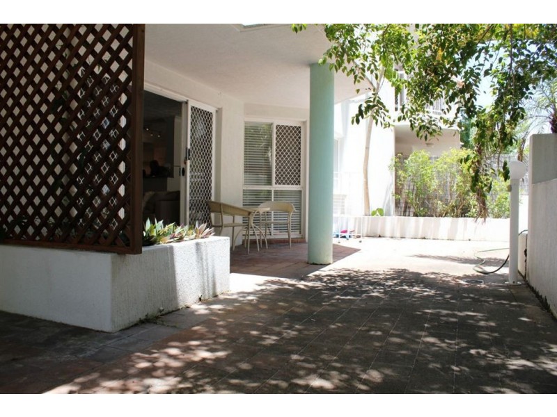 1/10 Jubilee Avenue, Broadbeach QLD 4218