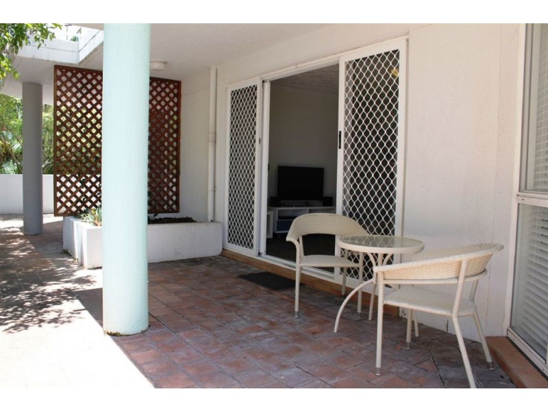 1/10 Jubilee Avenue, Broadbeach QLD 4218