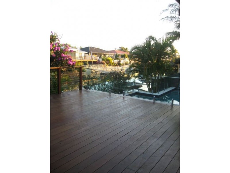 2 Bahia Court, Broadbeach Waters QLD 4218