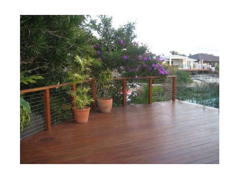 2 Bahia Court, Broadbeach Waters QLD 4218