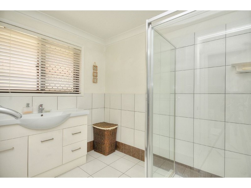 76 Barrier Reef Drive, Mermaid Waters QLD 4218