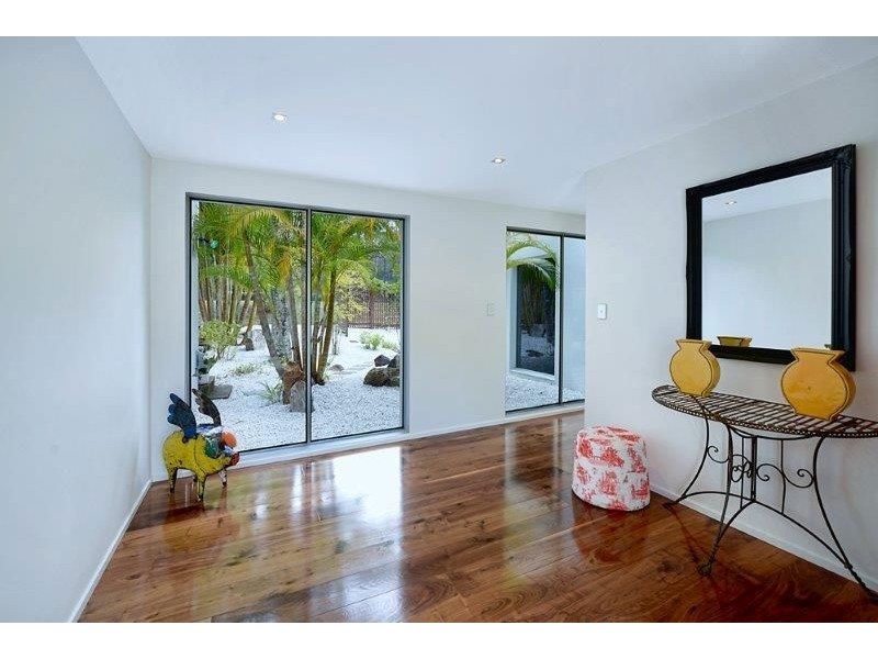 20 Kingsway Drive, Molendinar QLD 4214