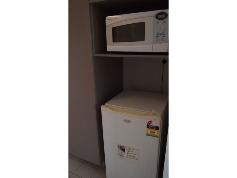 525/25 Lake Orr Drive, Varsity Lakes QLD 4227